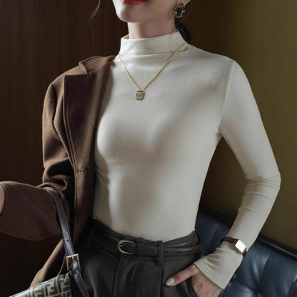 Solid color long sleeved T-shirt with half high neck base