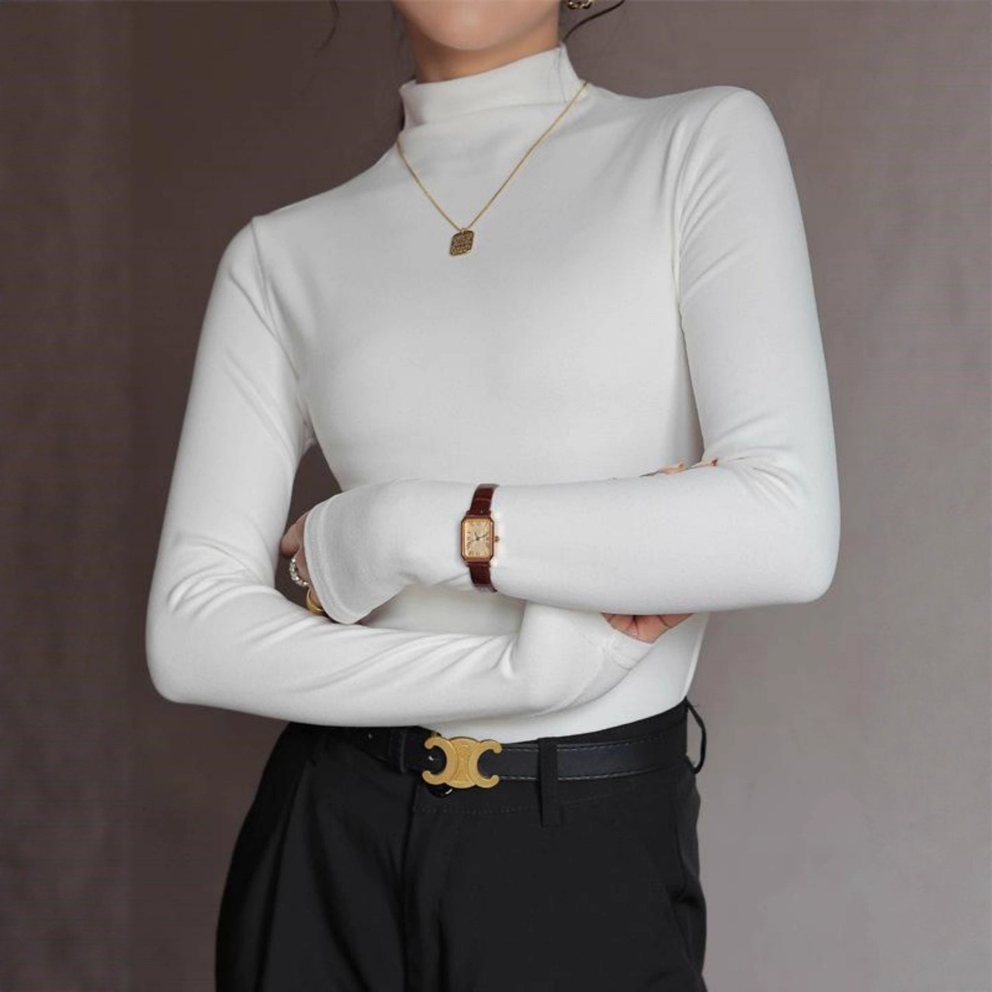 Solid color long sleeved T-shirt with half high neck base