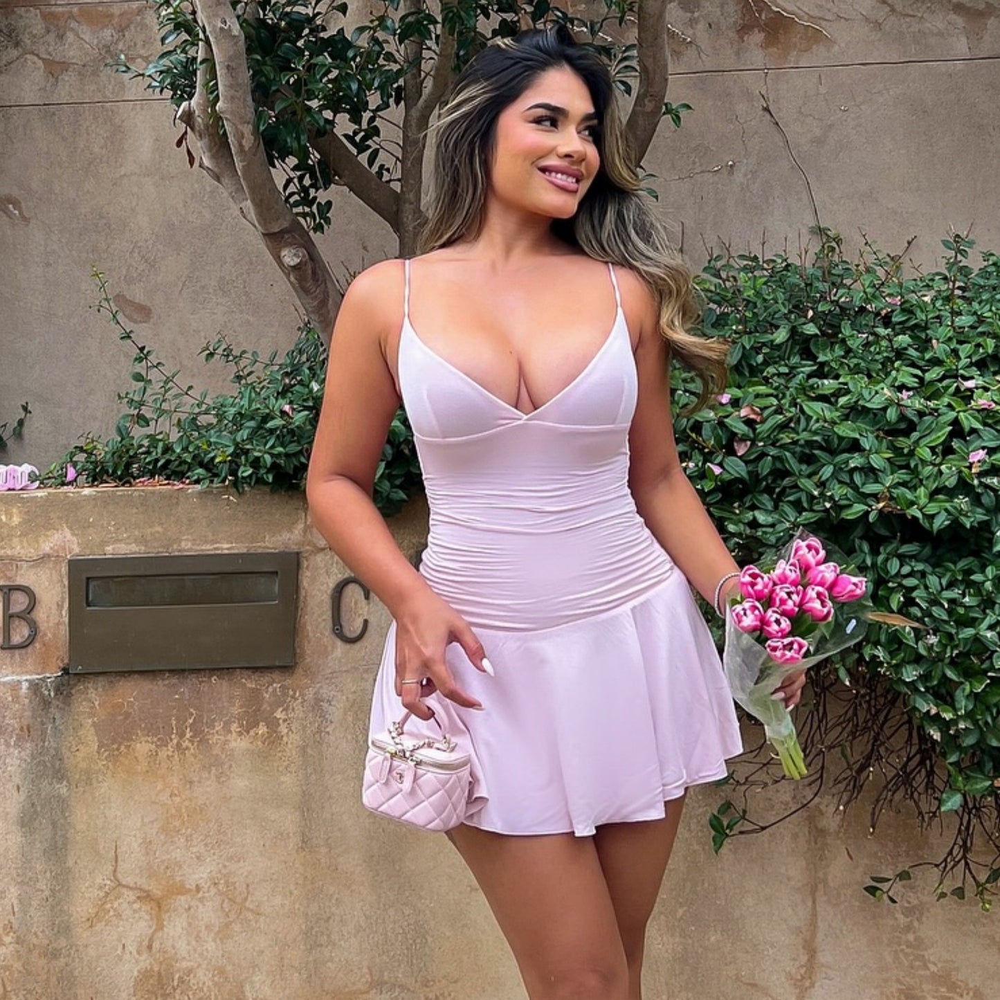 Deep V-strap slim fit waist cinched dress